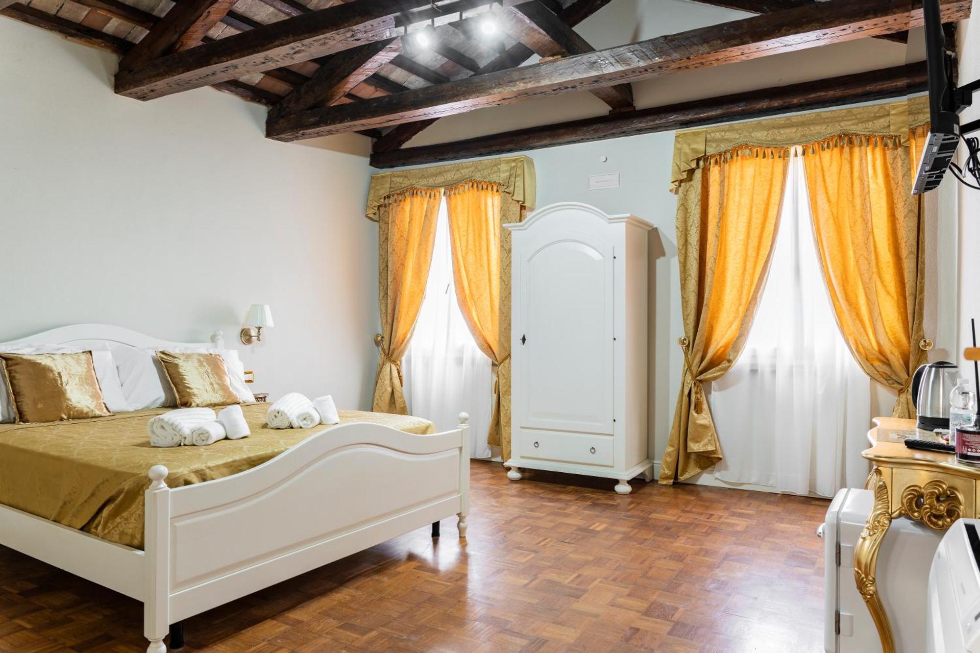 Palazzo Titti Rialto Suites Venecia Exterior foto